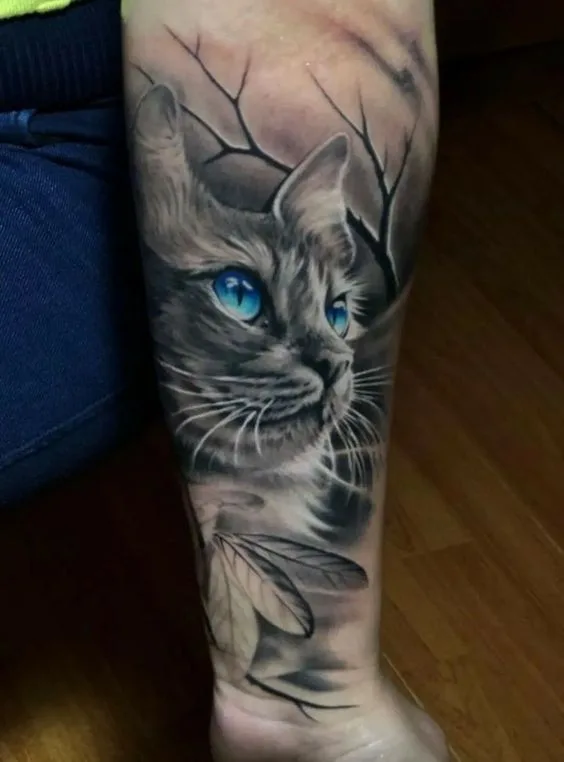 Realistic Cat Tattoos: Stunning Designs